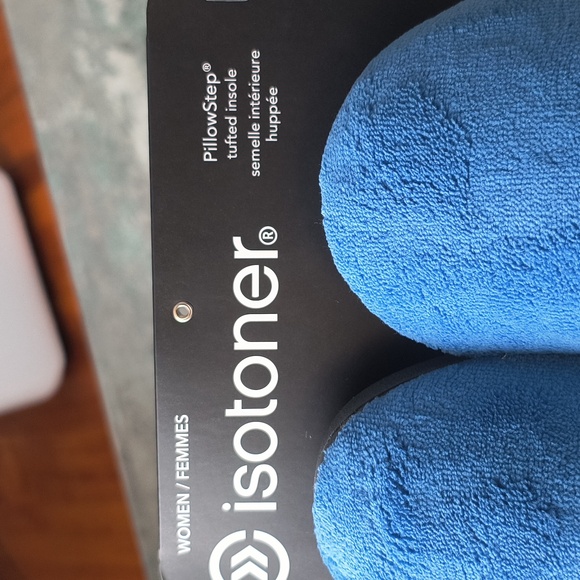 Isotoner Women's Microterry Clog with Satin Cuff Slippers ( Small) - Picture 5 of 9